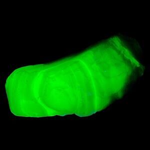 Vaseline Swirl Milk‎ Glass Slag Art Glass Uranium Glowing Cullet #5GX125
